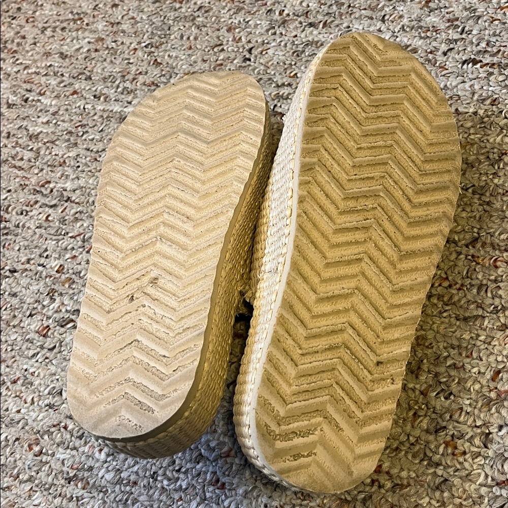 Steve Madden Beige Woven Double-Buckle Platform Sandals - Picture 11 of 12